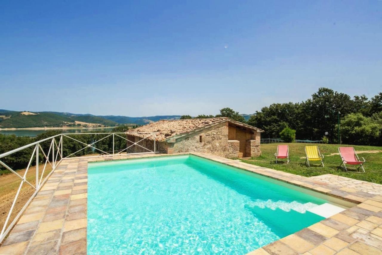 Casale Al Lago Con Piscina E Sauna Corbara  المظهر الخارجي الصورة