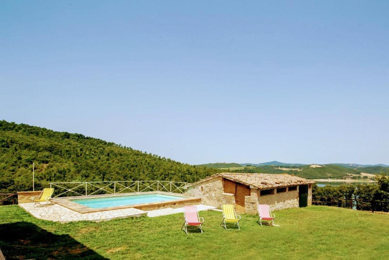 Casale Al Lago Con Piscina E Sauna Corbara  المظهر الخارجي الصورة