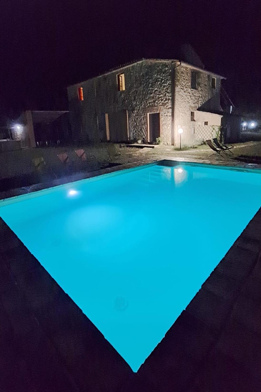 Casale Al Lago Con Piscina E Sauna Corbara  المظهر الخارجي الصورة